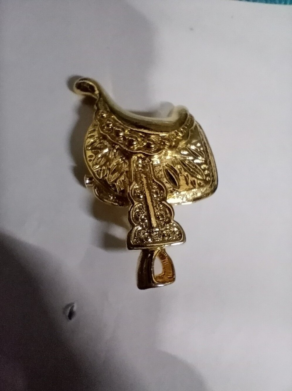 Gold Saddle Pendant Pin Brooch Charm - Women Jewelry